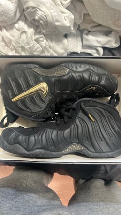 Black & Gold Foams