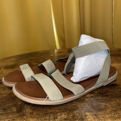 Flat Women’s Sandals 10 | PORTERVILLE 