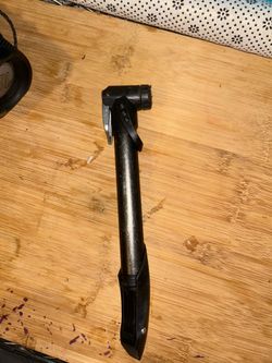 Bike pump bike stems top cap phone mount