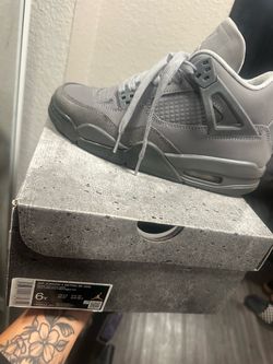 Jordan 4 size 5.5 grade school