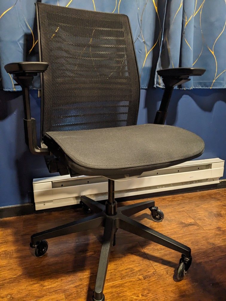 Steelcase office chair - Think