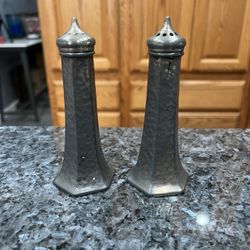 Vintage Antique Avon pair of Salt and Pepper Shakers .  On the bottom has “March 16 1926”.   Size approximately 4 1/2 inches tall.  Preowned