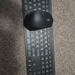 Logitech MX Master Mouse & MX KEYS Keyboard For Sale
