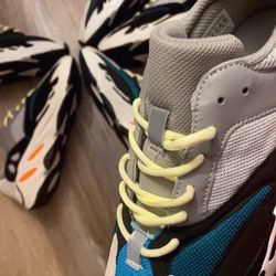 Yeezy 700 Wave Runner