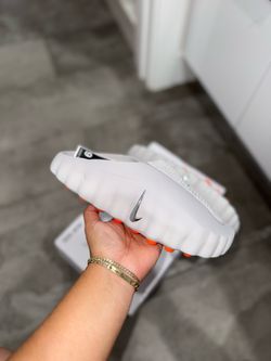 Nike Minds 001 “Light Smoke Grey Mens” sizes 7M-12M