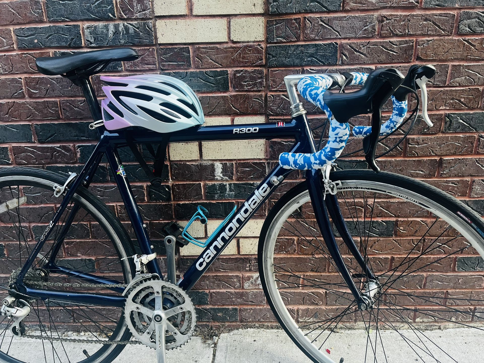 Cannondale r300 price hotsell