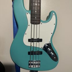 4 String Jazz Bass Guitar