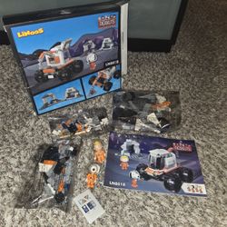 MINISO Space Traveler Collection Snoopy Building Blocks, Mining Truck Armable Blocks, Space Travel, Armable Toy, Space Vehicle, 226 Pieces
(((New open