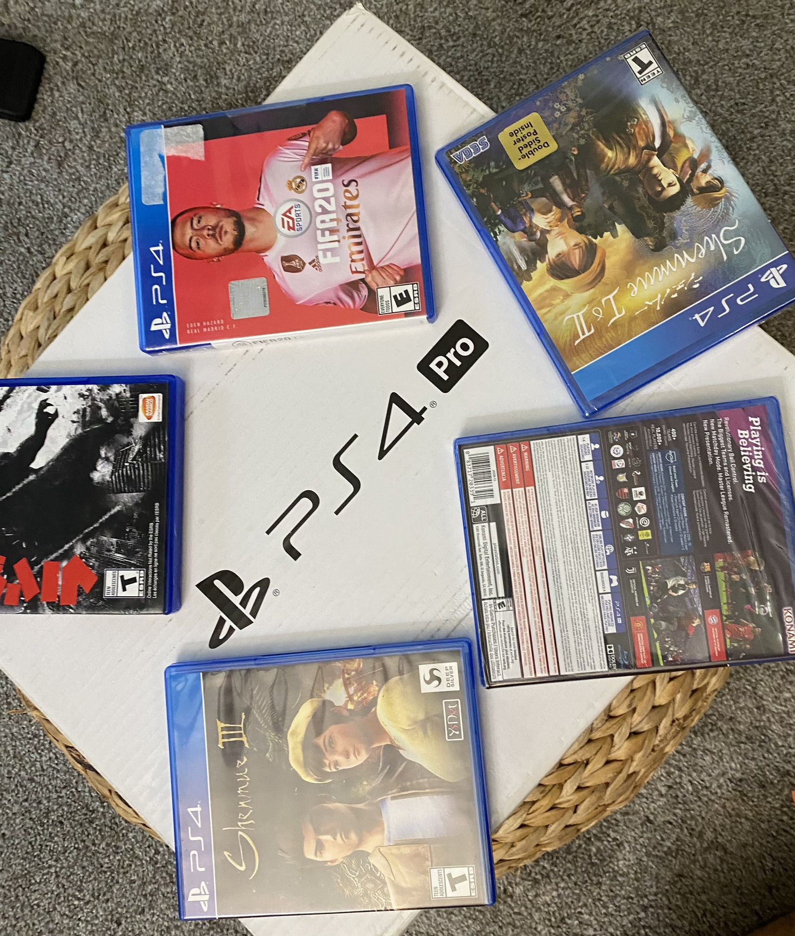 Play Station 4, pro
