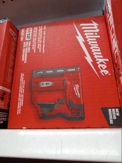Milwaukee new 3/8" crown stapler M12
