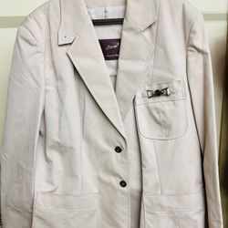 VTG Etienne Aigner Classic Blazer Jacket/ Beige/ Tan Color Size 18