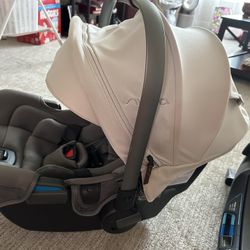 Nuna PIPA RX Car Seat With Base 