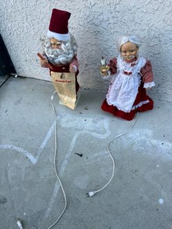 Santa and Mrs. Claus Animated Christmas Figures