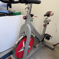 (SUNNY) HEALTH & FITNESS FLYWHEEL CHAIN DRIVE PRO CYCLING NON - POWERED EXERCISE BIKE