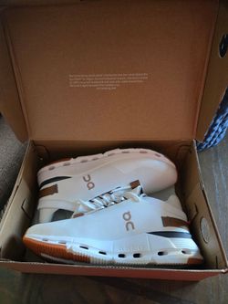 Cloudnova 2 Ivory Sphinx Men's New
