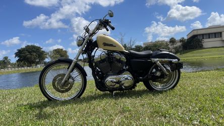 2012 HARLEY-DAVIDSON Sportster