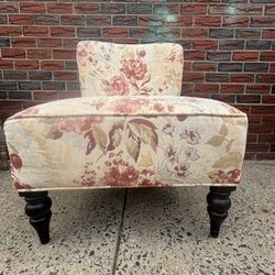 Comfy Chair (Must Go Today)