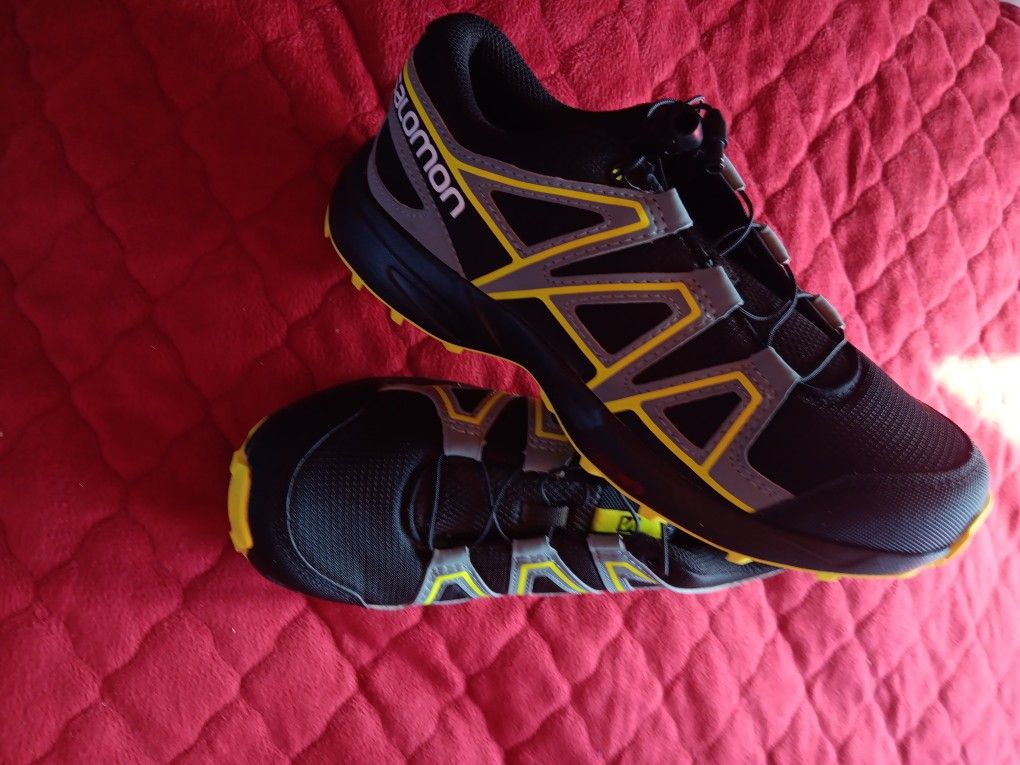 Buenos Tenis Salomon Made In Cambodia Size 5 Okey Personas Serias Okey Gracias