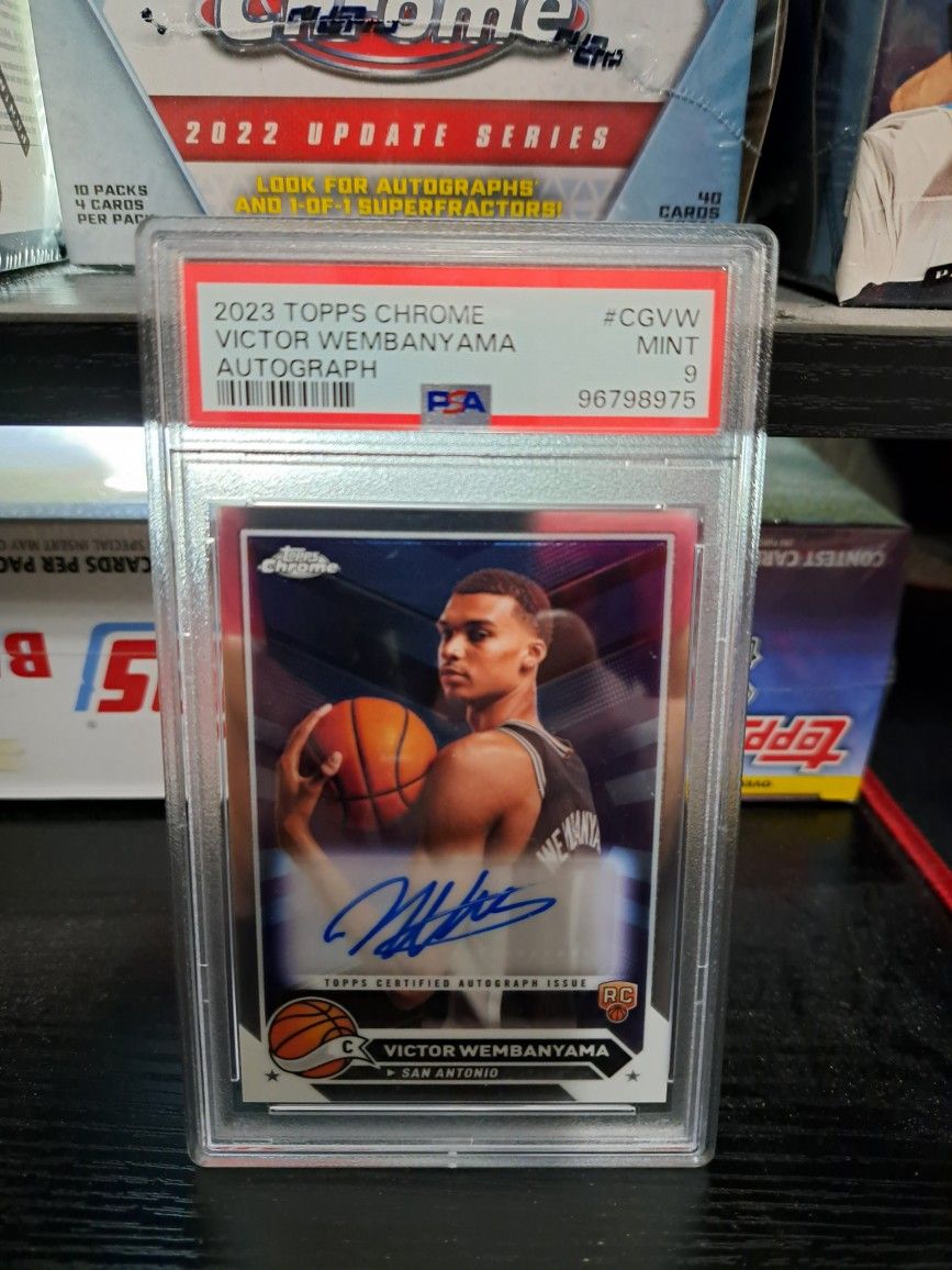 Victor Wembanyama AUTOGRAPH ROOKIE PSA 9 Card Topps Chrome...