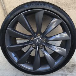 1 Tesla Model S Turbine 21” Wheel