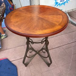 Round Wood Top Bistro table with Metal Base