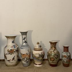 Lot of Chinese Porcelain Vases: Hand Painted Vintage Décor