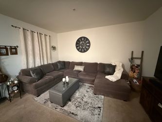 Sectional couch
