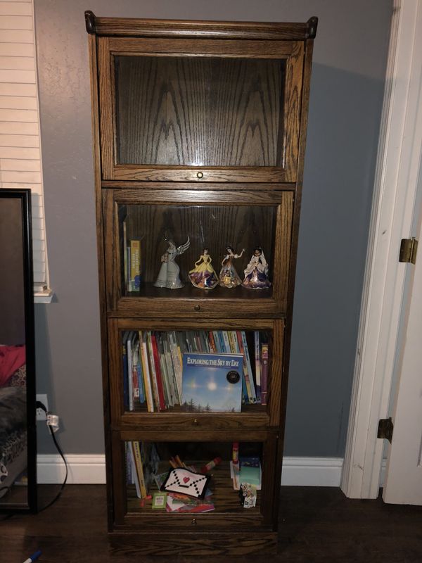 Curio Cabinet Bookshelf For In Bakersfield Ca Offerup Curio Cabinet Bookshelf