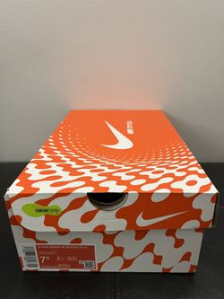 Nike Women’s Renew
