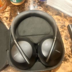 Bose 700 Noise Cancelling Over-ear Headphones 
