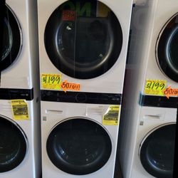 LG ThinQ WashTower Single Unit Front Load Washer 4.5 Cubic Feet Dryer 7.4 Cubic Feet