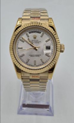 Classic Two-Tone Elegance | White & Gold