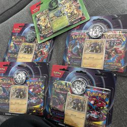 Pokémon TCG: Raikou Card, Coin & 2 Booster Packs