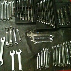 Snap On Mechanic Tools’s. W/ Tall Large Tool Box . 