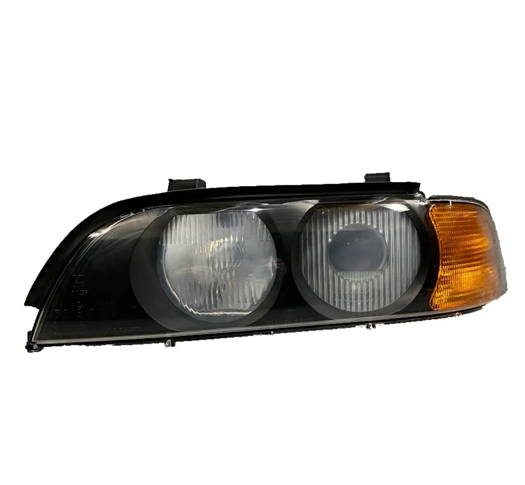 W#961 Hella Front LH Xenon Headlight Assembly - H11410031 - Fits BMW 528i & 540i 97-98