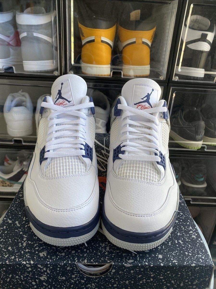 2022 Air Jordan 4 Retro ‘Midnight Navy’