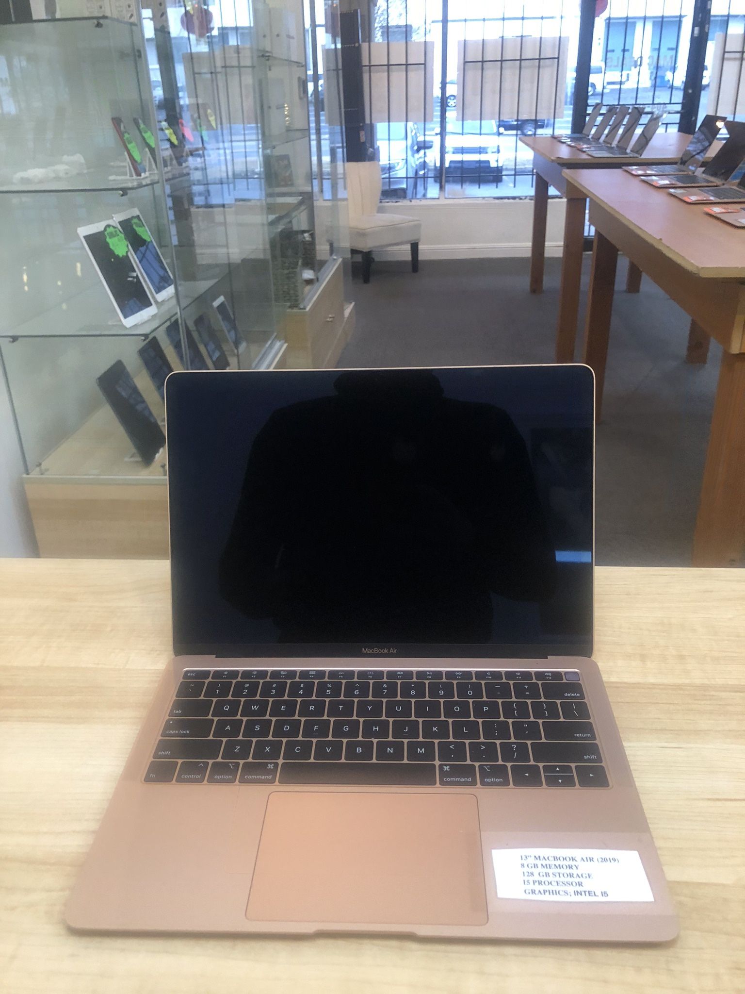 (2020) 13” MACBOOK AIR / M1 CHIP