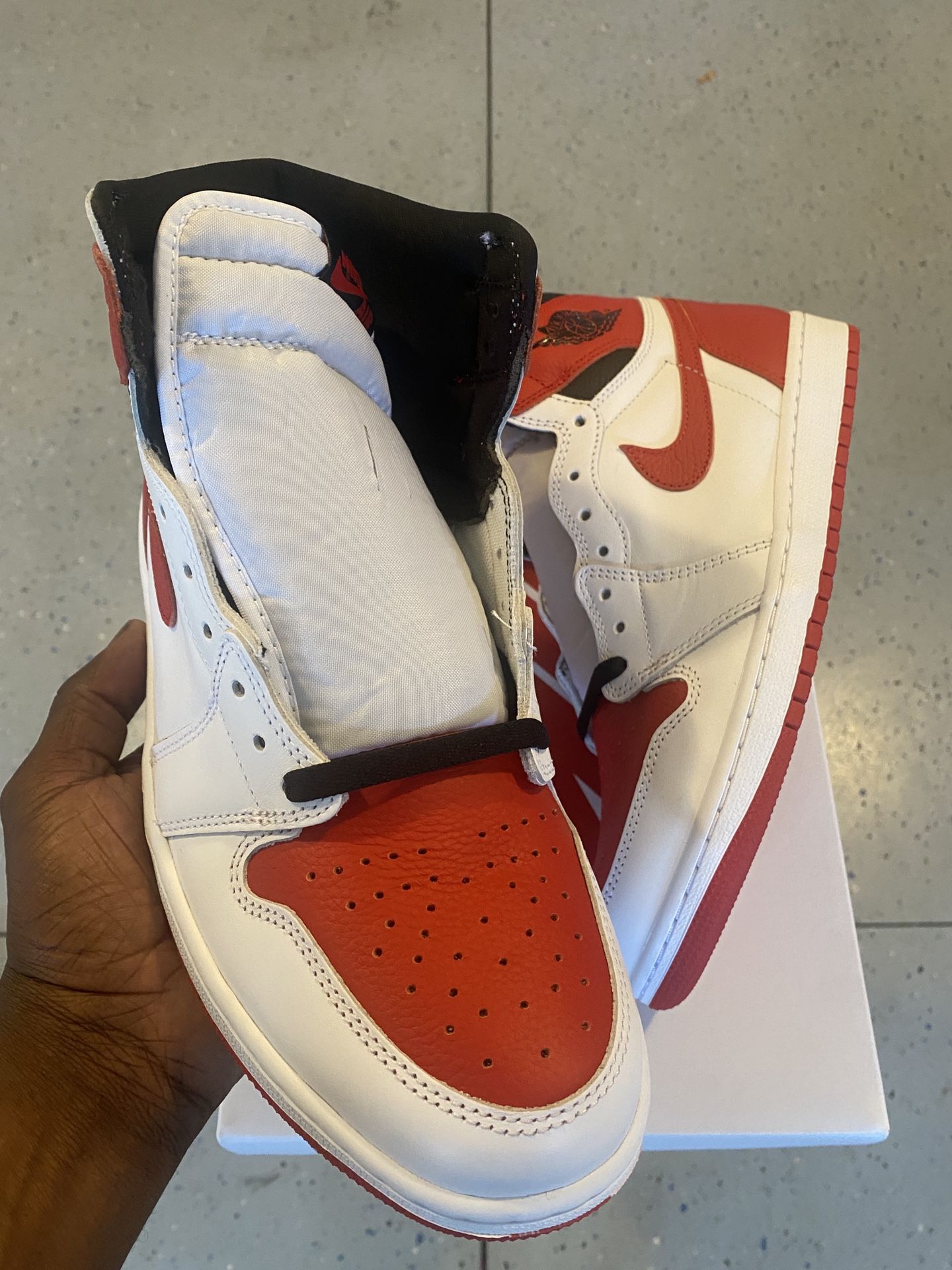 Jordan 1 10.5 (Heritage)