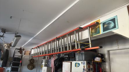 Extending ladder