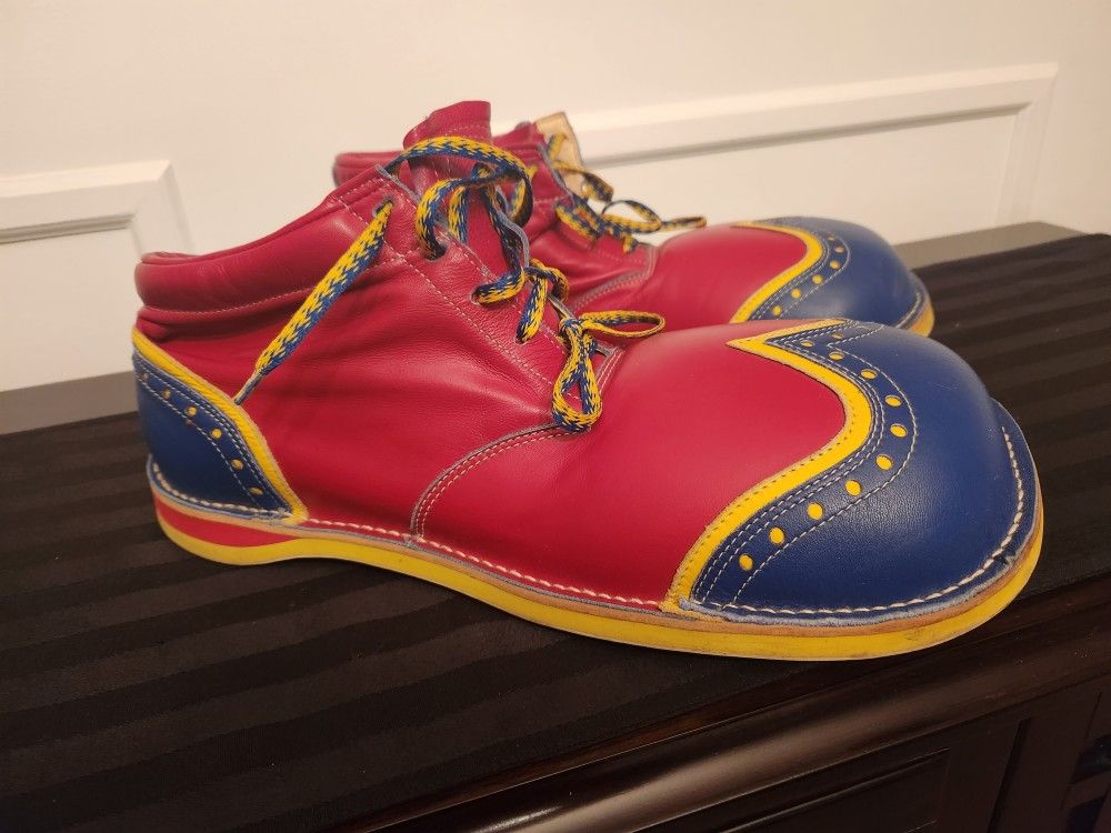 Clown Shoes