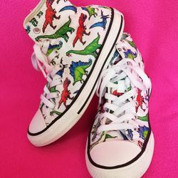 Used CONVERSE KIDS SHOES SIZE 2.5