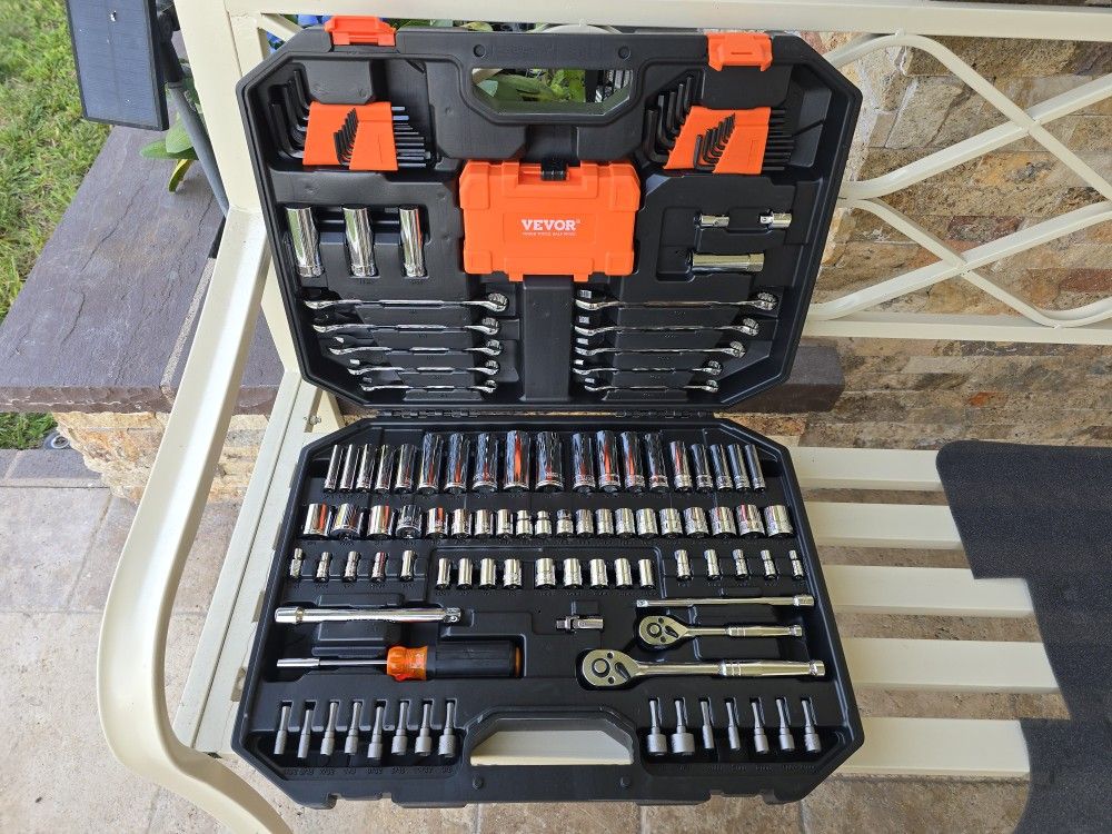 VEVOR Mechanics Tool Set and Socket Set Deep and Standard Sockets 145pc Case