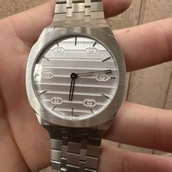 Men’s Gucci Watch 