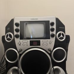 Emerson Karaoke with CD Player 