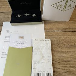 Authentic Van Cleef And Arpels Bracelet White Gold