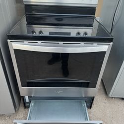Whirlpool Stainless Steel Electric Stove – Glass Top – Excellent Condition