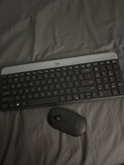 Logitech Slim Keyboard