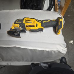 DEWALT MULTI TOOL