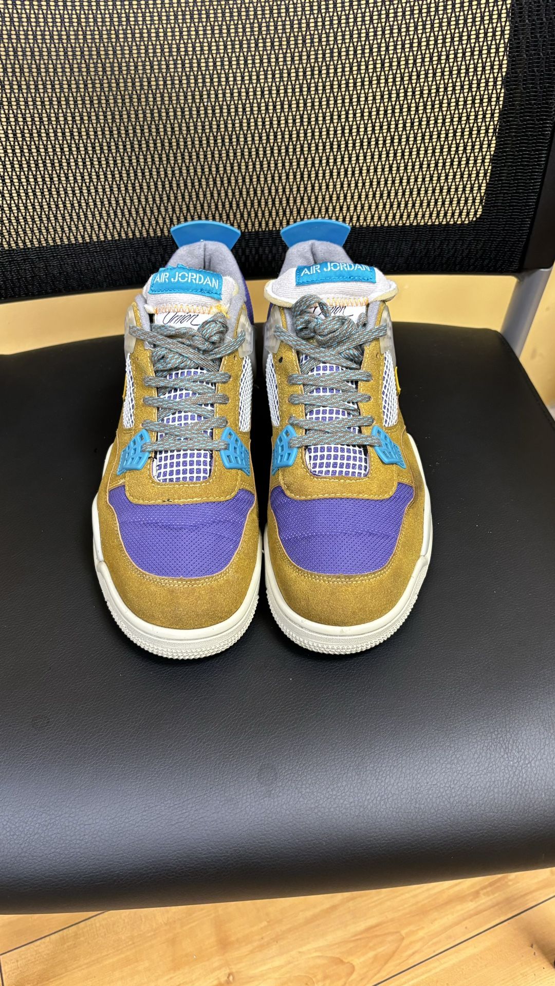 Jordan 4 Retro Desert Moss