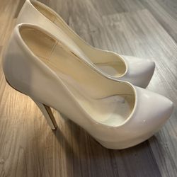 white heels size 6